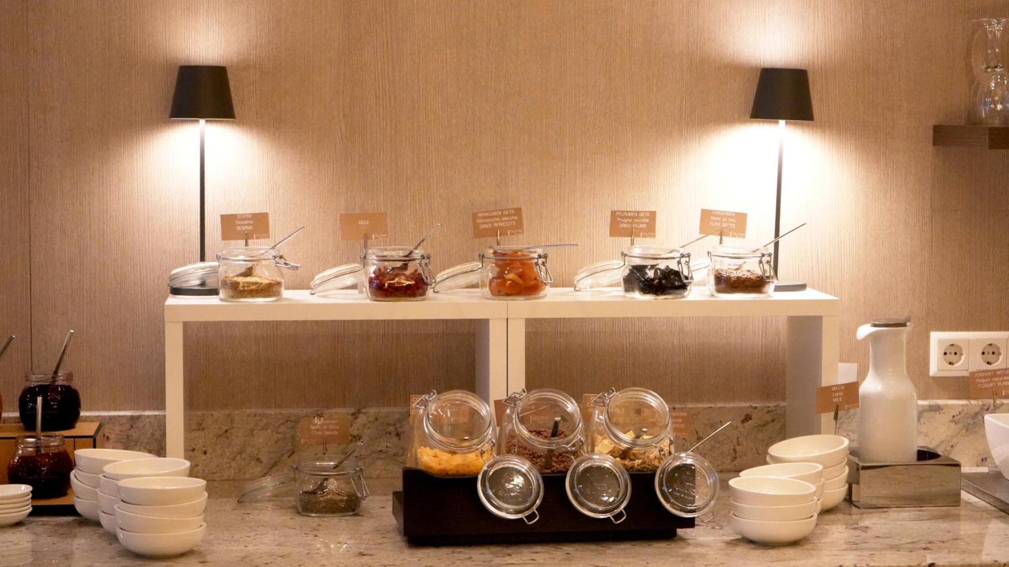 City Hotel Merano Hotel 4*